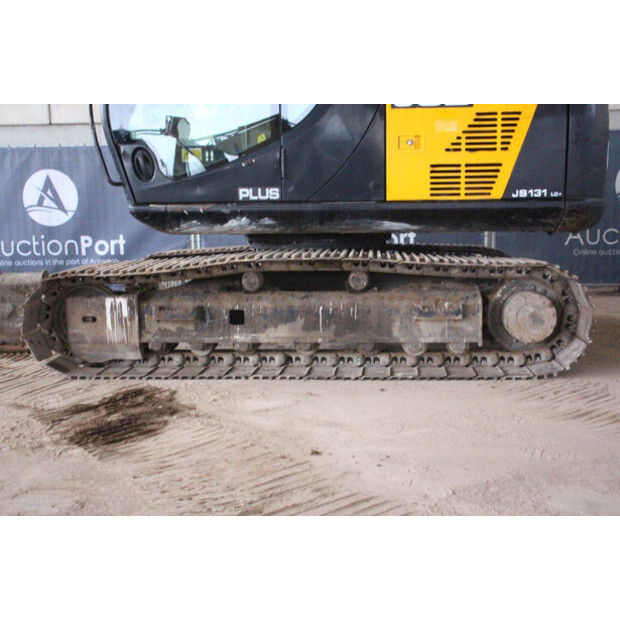 2018 JCB JS131LC-47347807