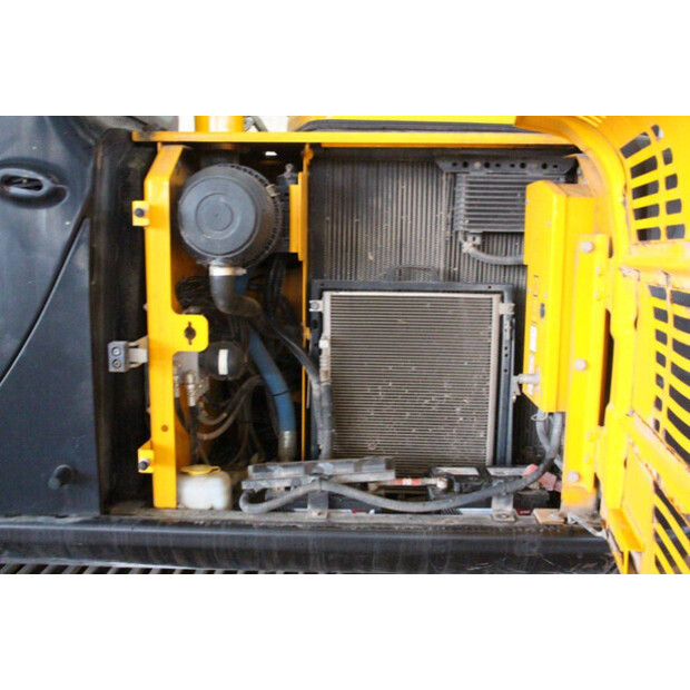 2018 JCB JS131LC-47347811