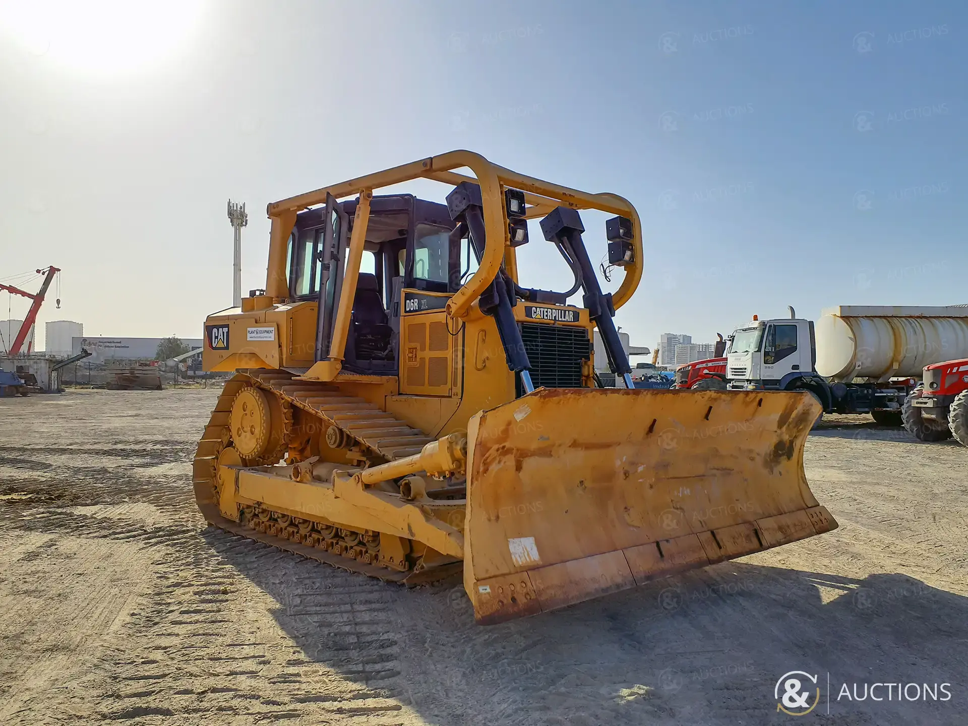 صورة ل معدات التعدين 2015 كاتربيلر D6R XL