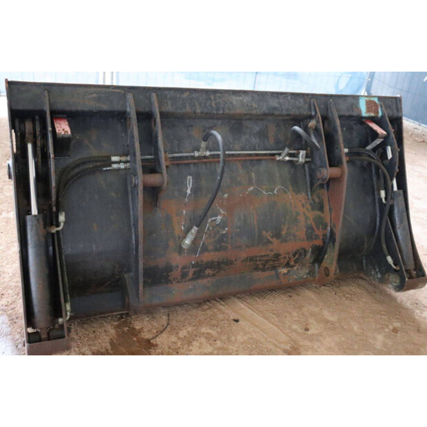 2015 كاتربيلر 906H-47347962