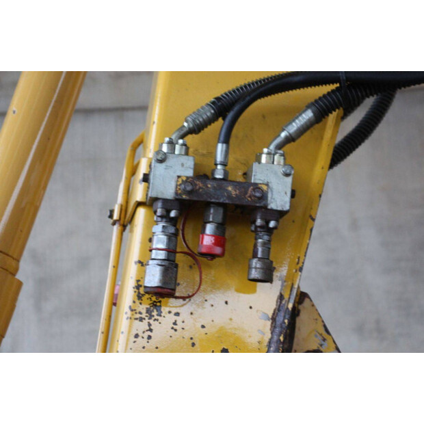 2011 كوماتسو PC138US-8-47348093