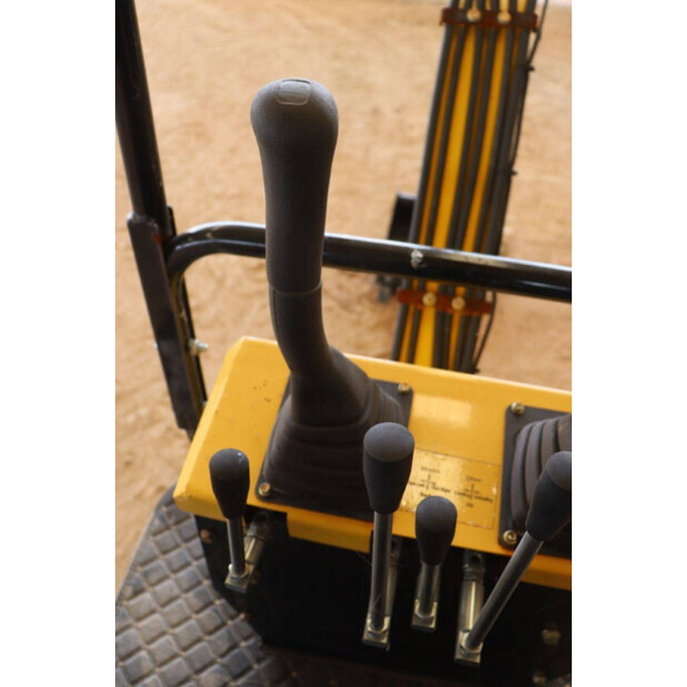2024 AGT Industrial QH12R-47348379