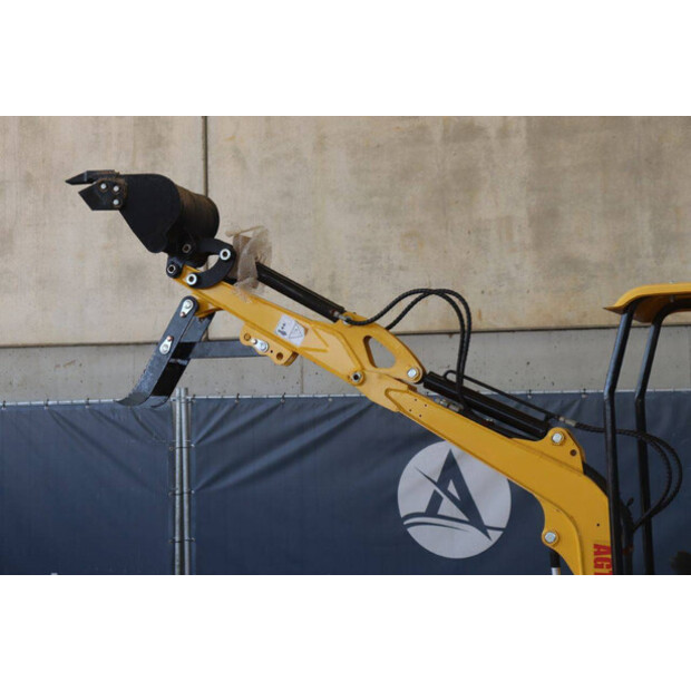 2024 AGT Industrial QH12R-47348384