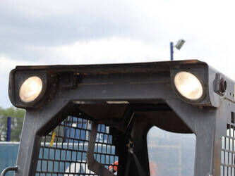 2015-thomas-d8t-47348905