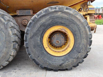 2008-komatsu-hm400-2-1455768-47348999