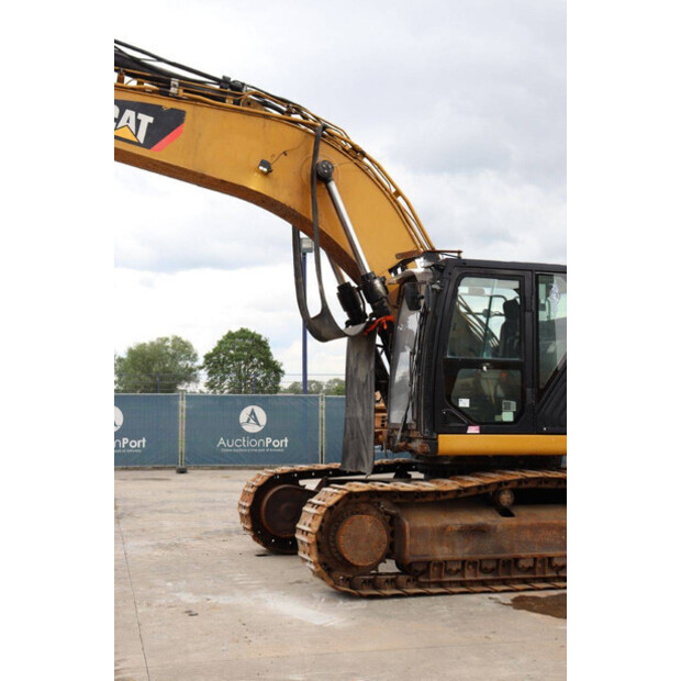 2015 كاتربيلر 336FLXE-47349043