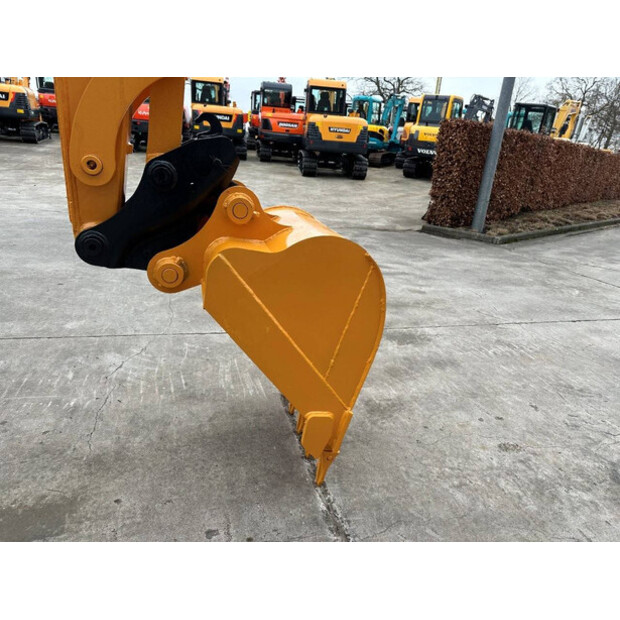 2016 Hyundai R60VS-47349377