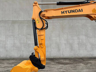 2016-hyundai-r60vs-1455778-47349378