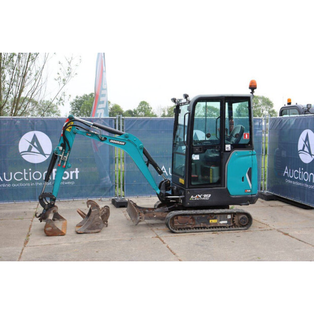 2021 Doosan DX19-47349561