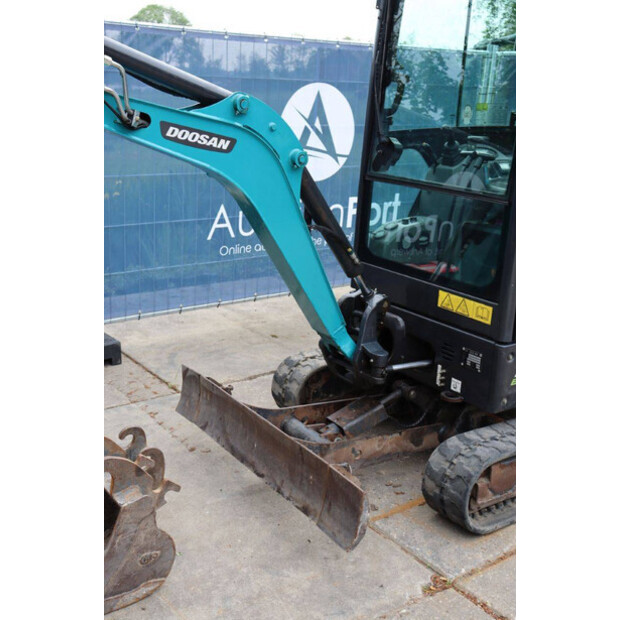 2021 Doosan DX19-47349572