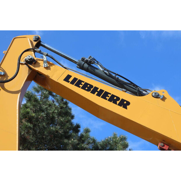 2016 ليبهير R936 LC-47350055