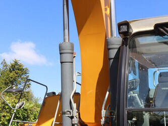 2016-liebherr-r936-lc-47350057