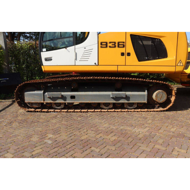 2016 ليبهير R936 LC-47350061