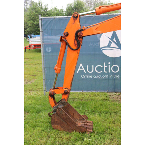 TAKEUCHI TB250-47350408