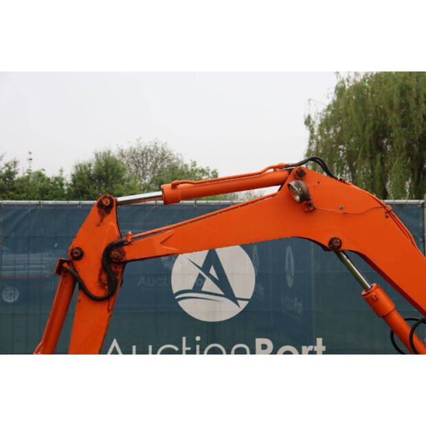 TAKEUCHI TB250-47350409
