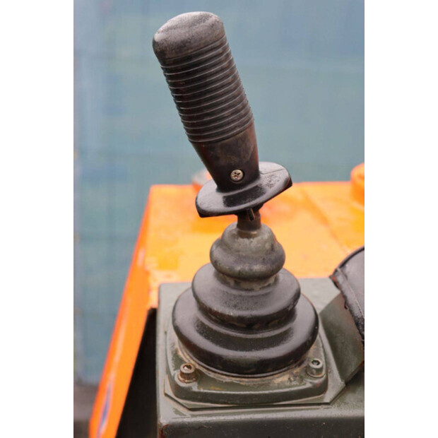 TAKEUCHI TB250-47350429