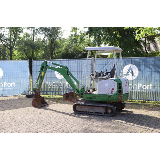 2017 TAKEUCHI TB216-47350650