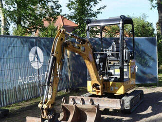 2020-caterpillar-301-7-1455815-47350695