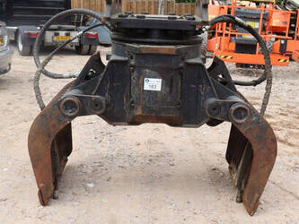 2009-jcb-sg-300-47350974