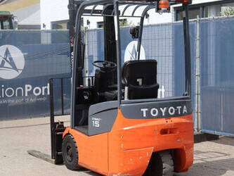 2011-toyota-7fbest15-1455829-47351154