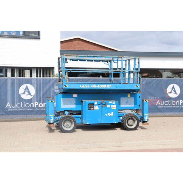 2012 Genie GS-4069-47351304