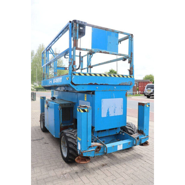 2012 Genie GS-4069-47351310