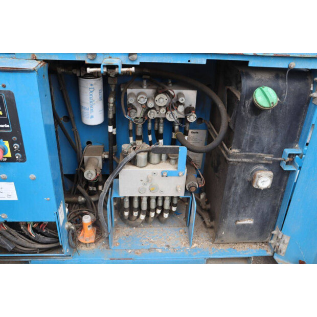 2012 Genie GS-4069-47351319