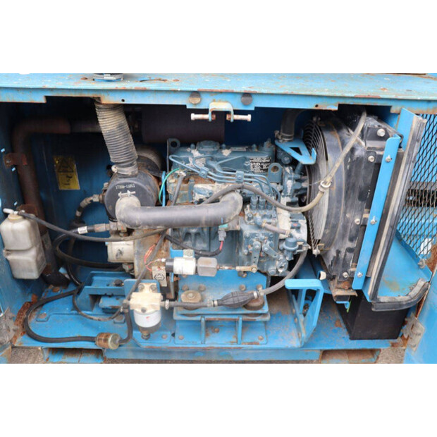 2012 Genie GS-4069-47351322