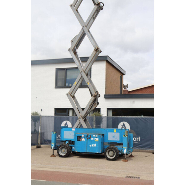 2012 Genie GS-4069-47351329