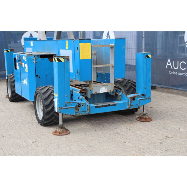 2012 Genie GS-4069-47351331