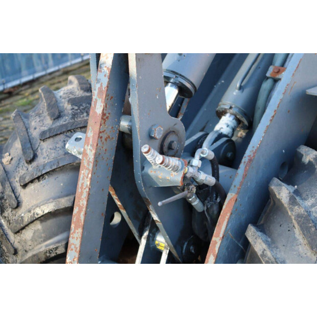 2011 GiANT V452T-47351700