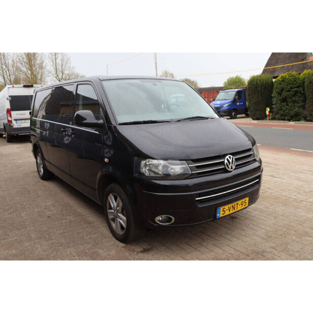 2011 Volkswagen Transporter T5-47352578