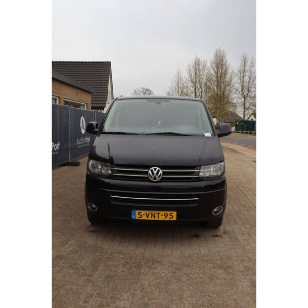 2011 Volkswagen Transporter T5-47352579