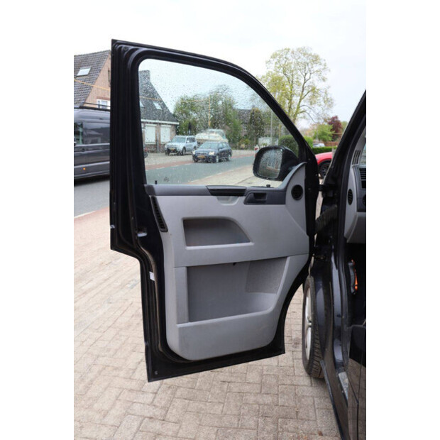 2011 Volkswagen Transporter T5-47352587