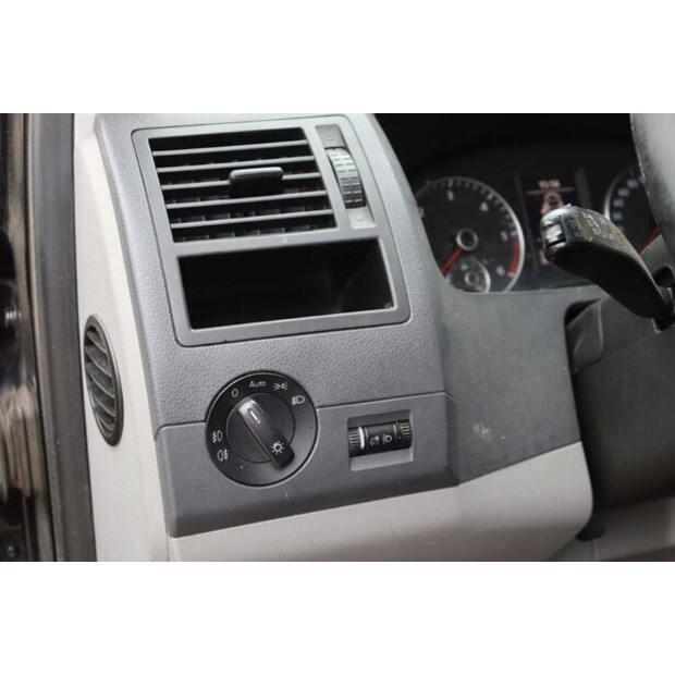 2011 Volkswagen Transporter T5-47352593