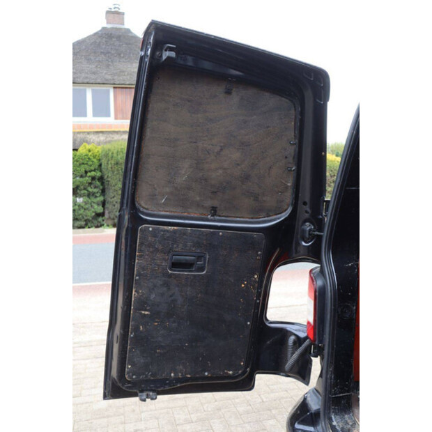 2011 Volkswagen Transporter T5-47352602