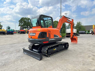 2020-doosan-dx55-9cn-47352806