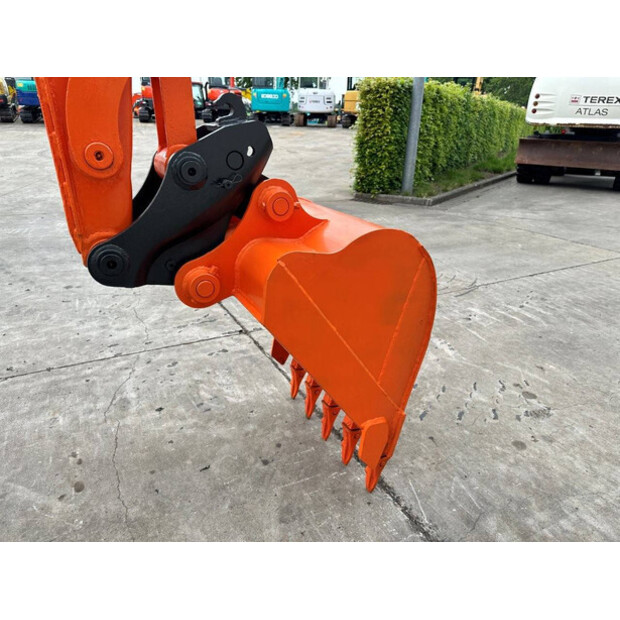 2020 دووسان DX55-9CN-47352812