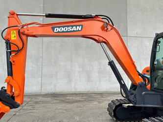 2020-doosan-dx55-9cn-47352815