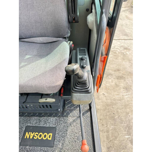 2020 دووسان DX55-9CN-47352840