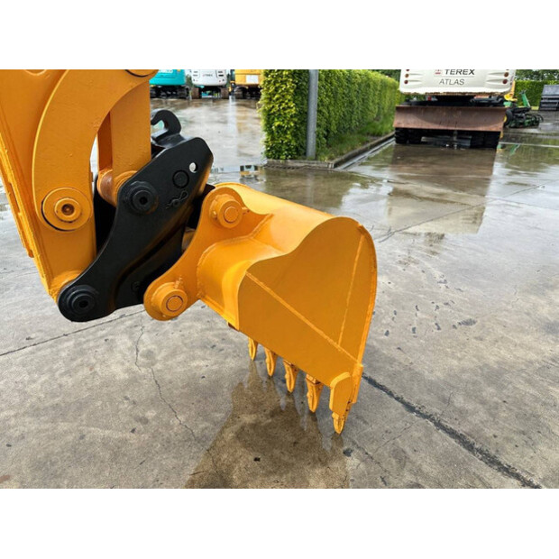 2016 Hyundai R60VS-47352854