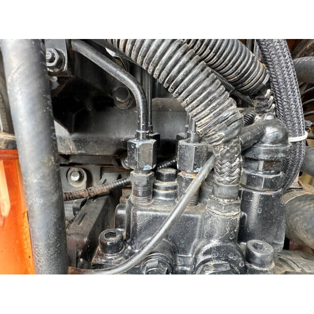 2016 Hyundai R60VS-47352873