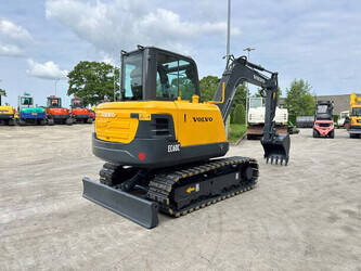 2014-volvo-ec60c-1455879-47352890