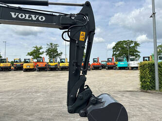 2014-volvo-ec60c-1455879-47352898