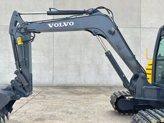 2014-volvo-ec60c-1455879-47352899