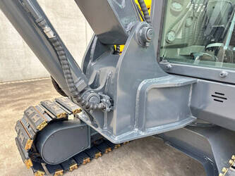 2014-volvo-ec60c-1455879-47352902