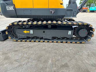 2014-volvo-ec60c-1455879-47352906