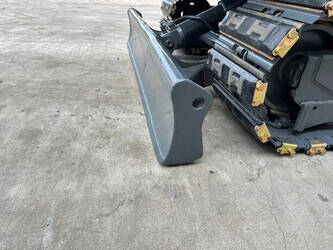2014-volvo-ec60c-1455879-47352908