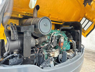 2014-volvo-ec60c-1455879-47352913