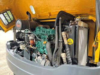 2014-volvo-ec60c-1455879-47352914